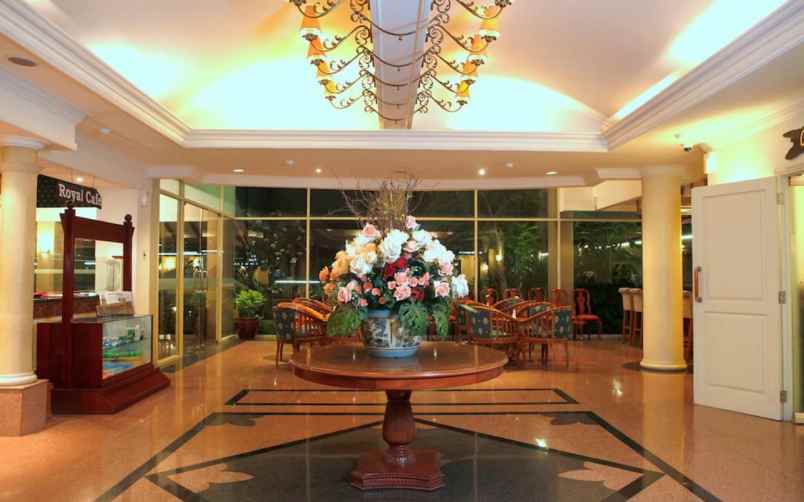 dijual hotel jl basuki rahmat kebonsari