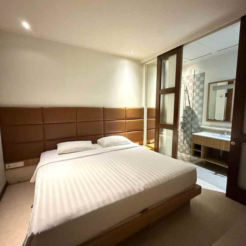 dijual hotel jl blambangan
