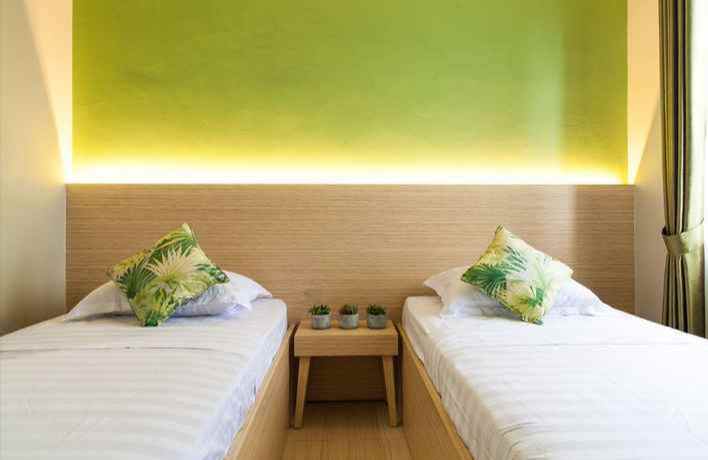 dijual hotel raya sedati