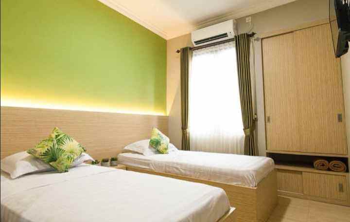 dijual hotel raya sedati