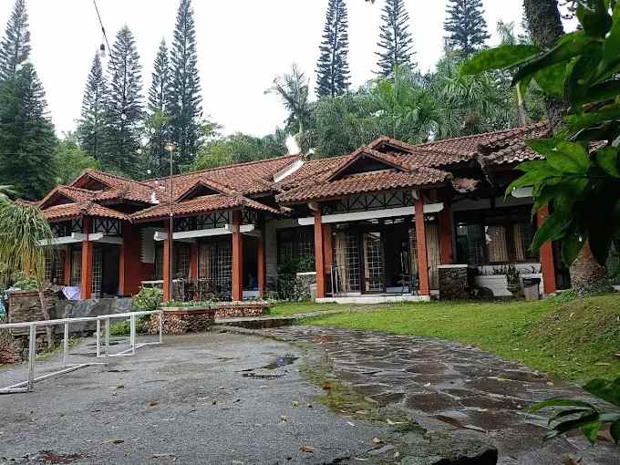 dijual hotel sumber wekas