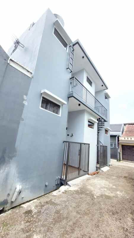 dijual kost griya caringin jl caringin