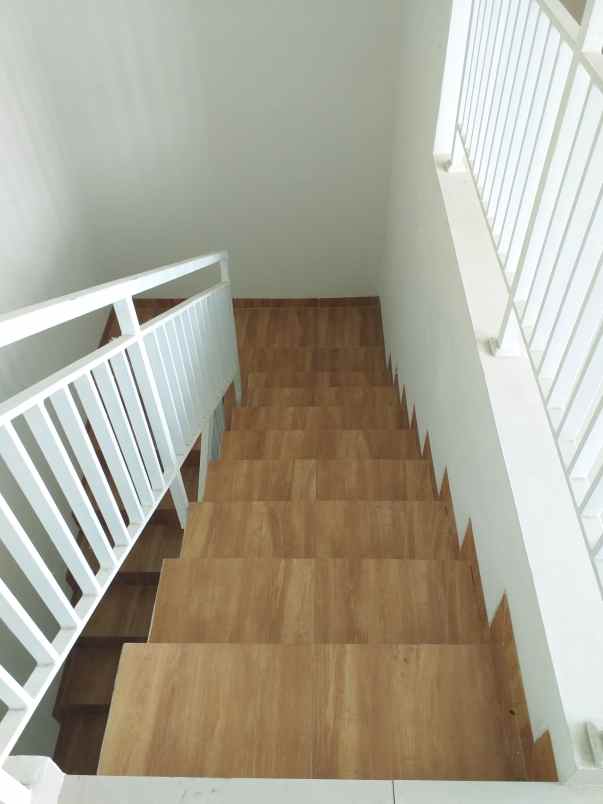 dijual ruko cinunuk bandung timur