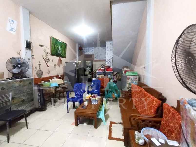 dijual ruko gudang kantor jalan karya baru