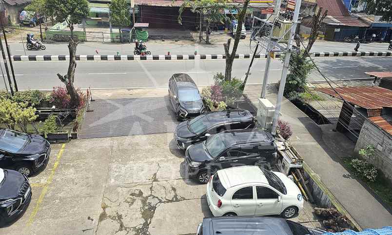 dijual ruko gudang kantor jalan kom yos sudarso