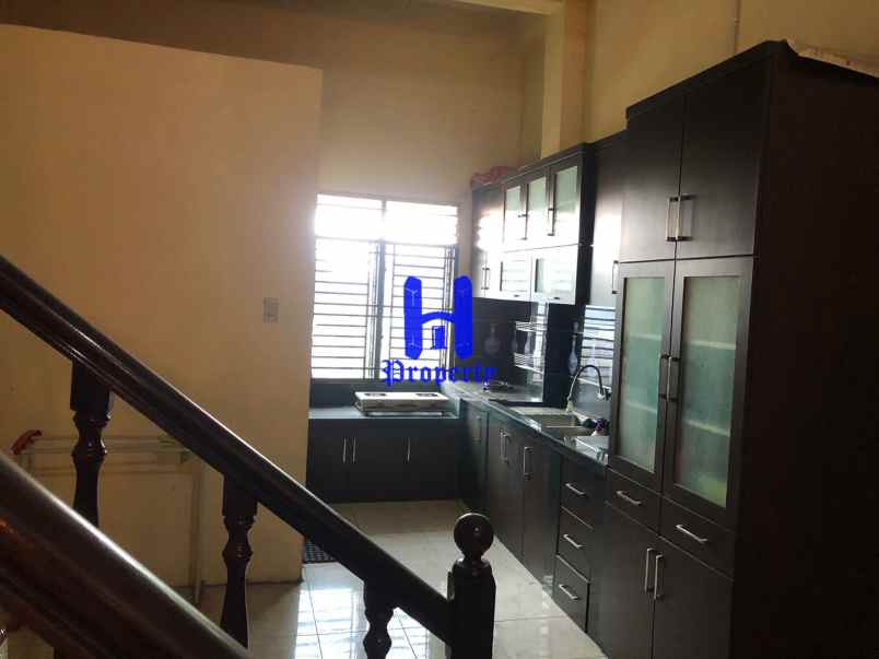 dijual ruko gudang kantor jalan perintis kemerdekaan