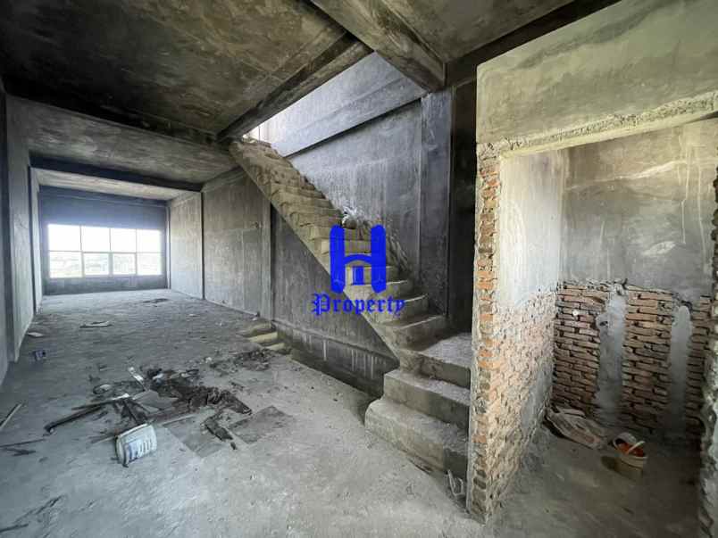 dijual ruko gudang kantor jalan perjuangan daerah