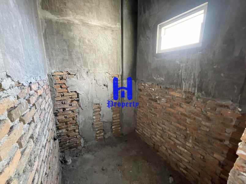 dijual ruko gudang kantor jalan perjuangan daerah