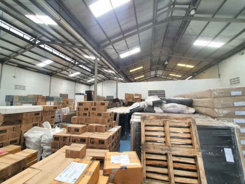 dijual ruko gudang kantor jalan raya bekasi cakung