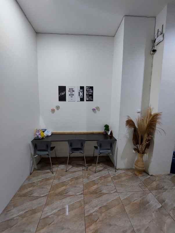 dijual ruko gudang kantor jl biak