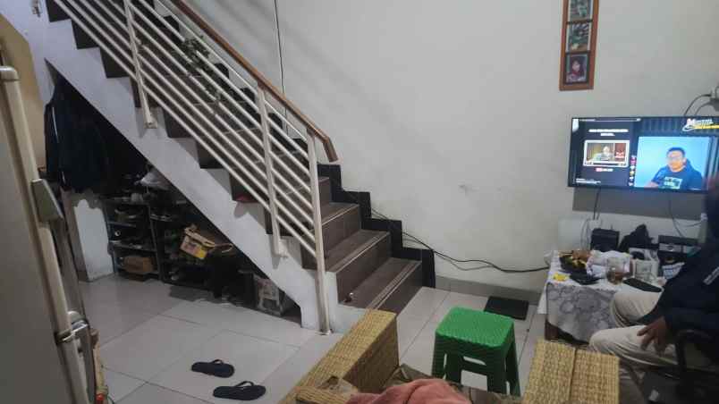 dijual ruko gudang kantor jl raya cisaranten kulon