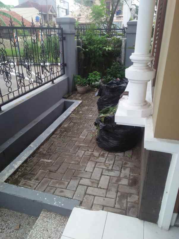 dijual ruko gudang kantor taman kopo indah