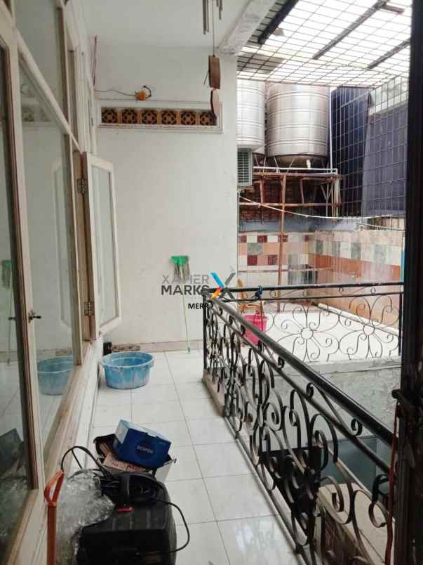 dijual rumah 2 lantai di perum mulyosari mas siap huni