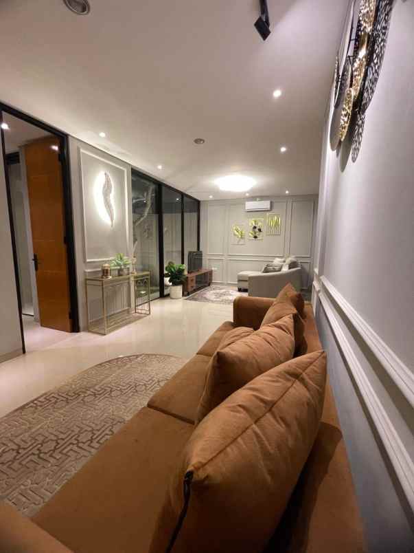 dijual rumah 2 lantai mewah di kalasan sleman