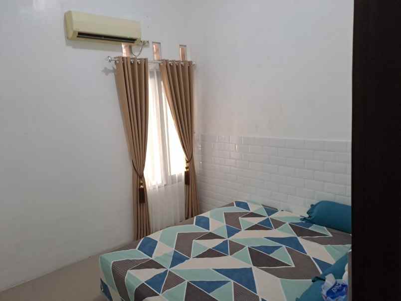 dijual rumah 4 5 km ke ugm