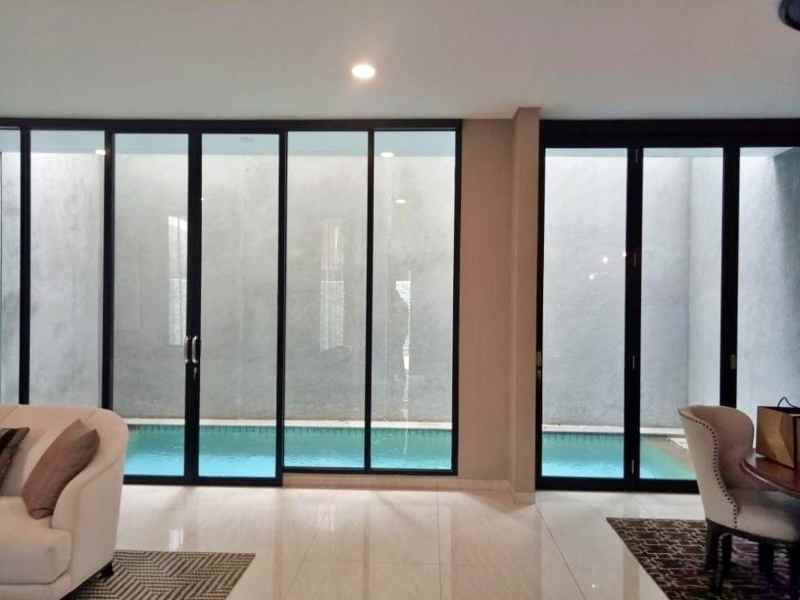 dijual rumah ampera kemang