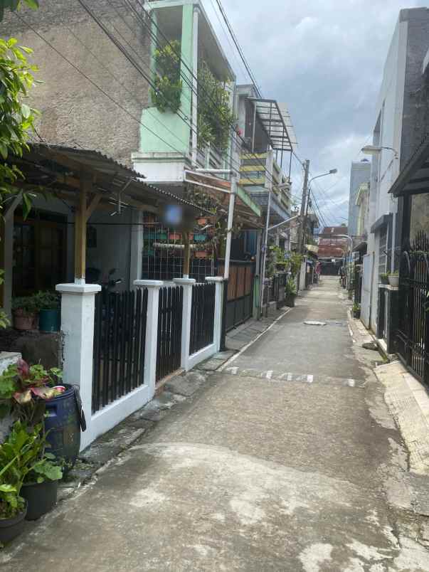 dijual rumah antapani bandung