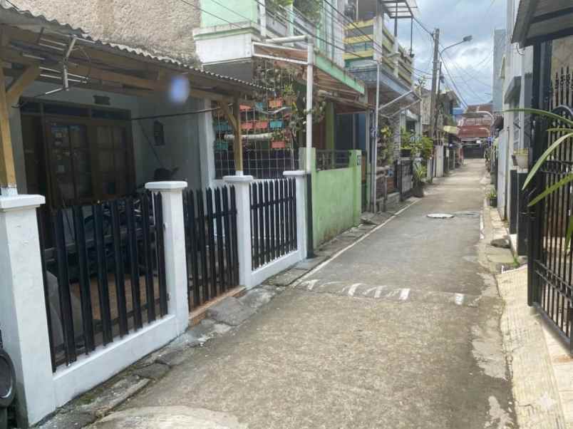 dijual rumah antapani bandung
