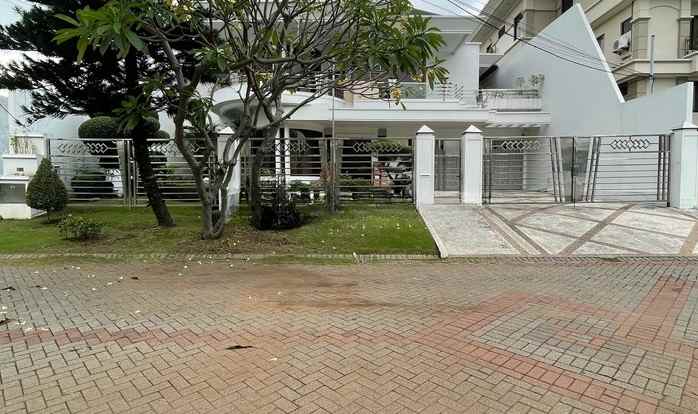 dijual rumah araya 1 galaxy bumi permai