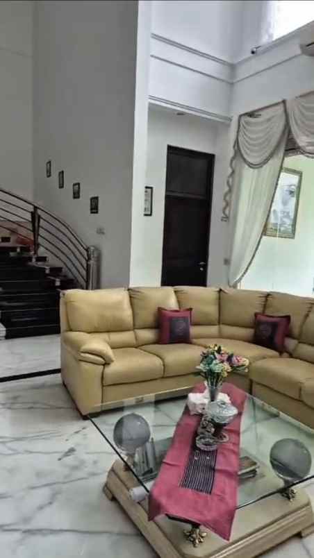 dijual rumah araya 1 galaxy bumi permai