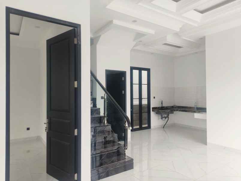 dijual rumah araya galaxy bumi permai