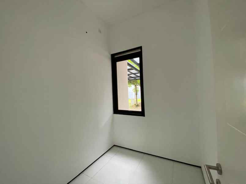 dijual rumah araya malang