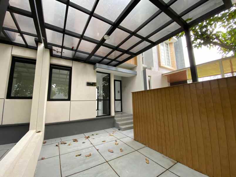 dijual rumah araya malang