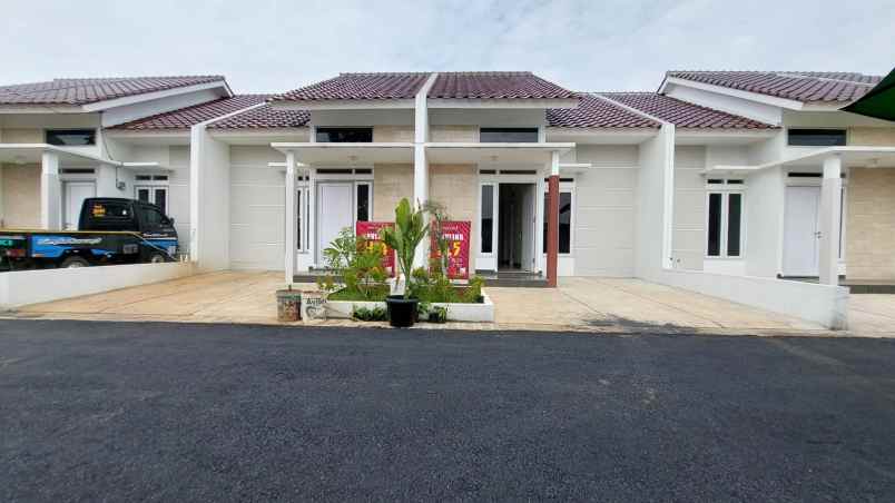 dijual rumah arco