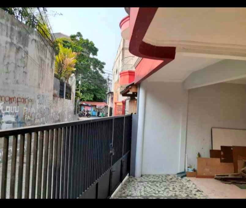 dijual rumah asem baris raya