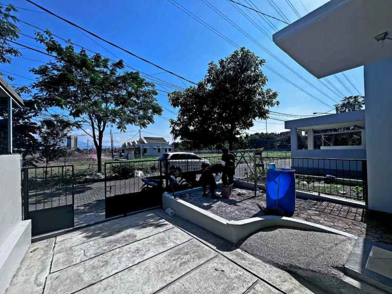 dijual rumah asri strategis di bandung termurah