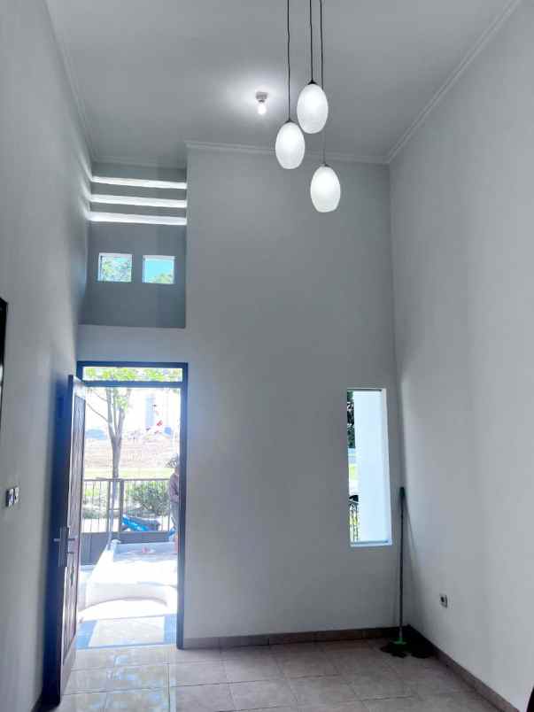 dijual rumah asri strategis di bandung termurah