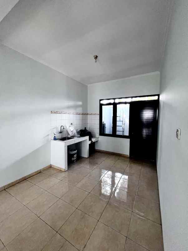 dijual rumah asri strategis di bandung termurah