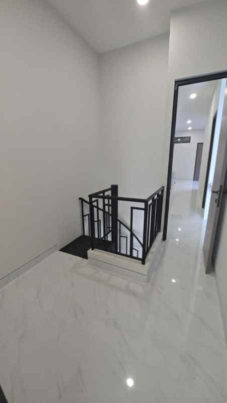 dijual rumah baru gress minimalis di baruk utara