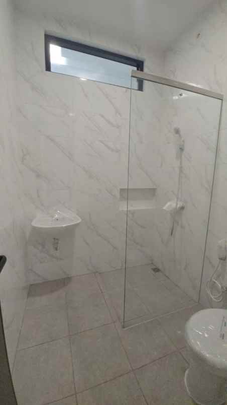 dijual rumah baru gress minimalis di baruk utara