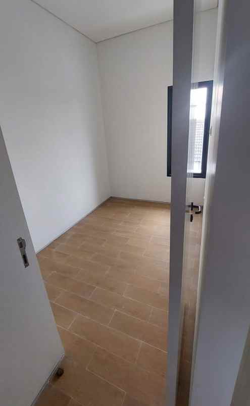 dijual rumah bedahan sawangan depok