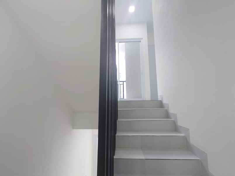 dijual rumah benda baru pamulang