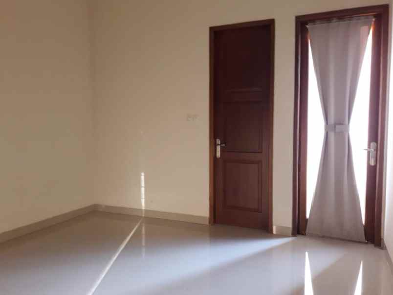 dijual rumah berlian cilandak