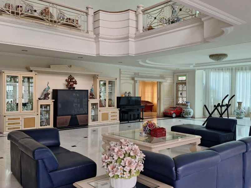 dijual rumah bintang diponggo pakis