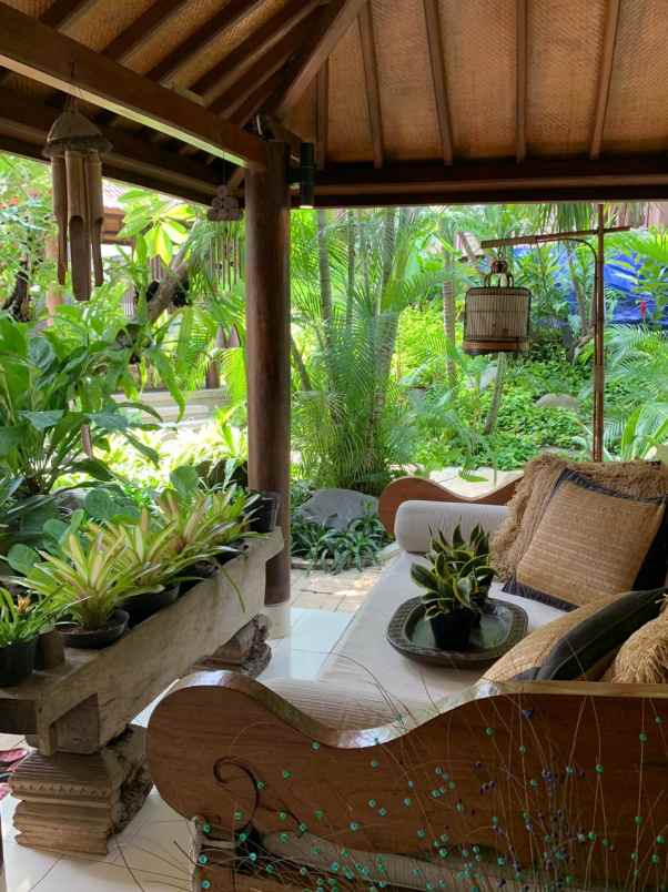 dijual rumah bintaro sektor 8