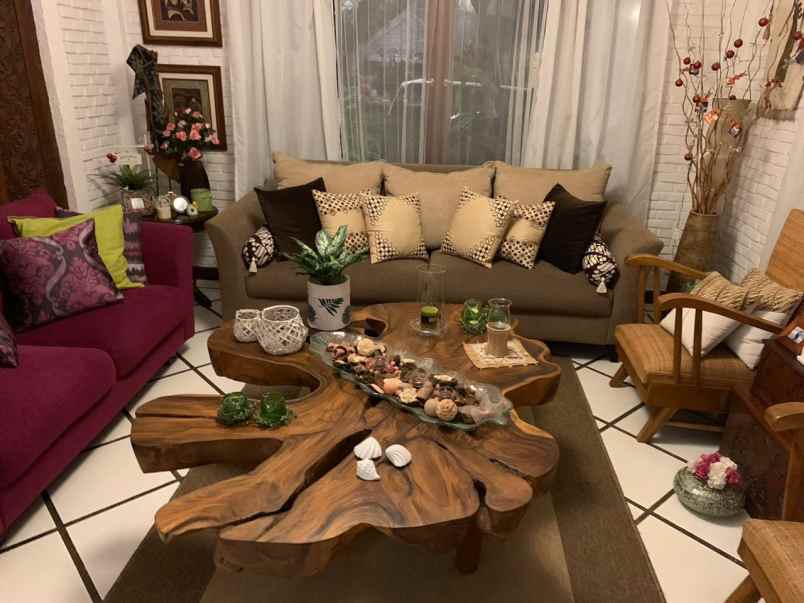 dijual rumah bintaro sektor 8