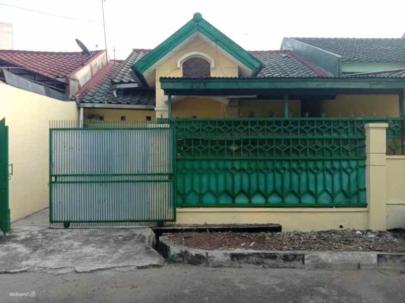 dijual rumah boulevard hijau harapan