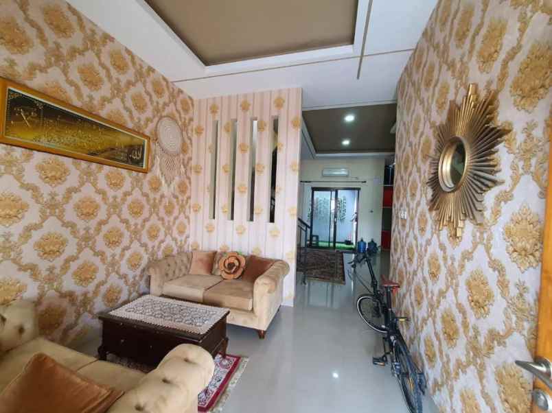 dijual rumah boulevard hijau harapan