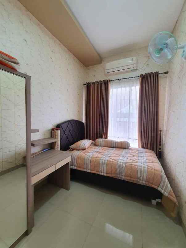 dijual rumah boulevard hijau harapan