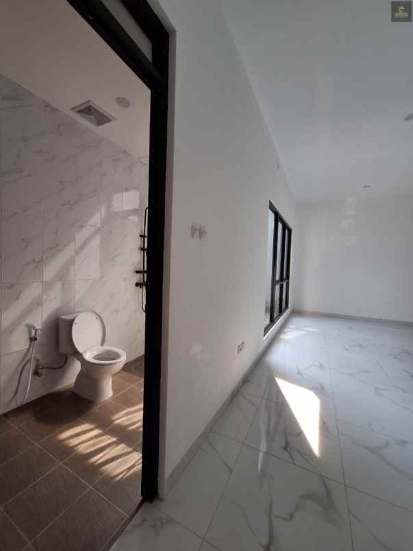 dijual rumah bukit nusa indah ciputat