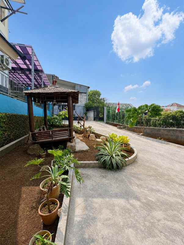 dijual rumah ceger