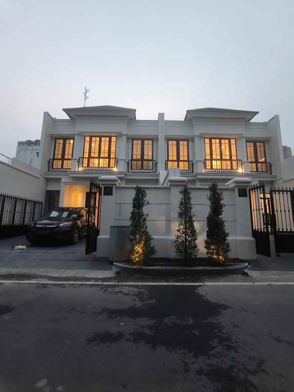 dijual rumah cempaka putih