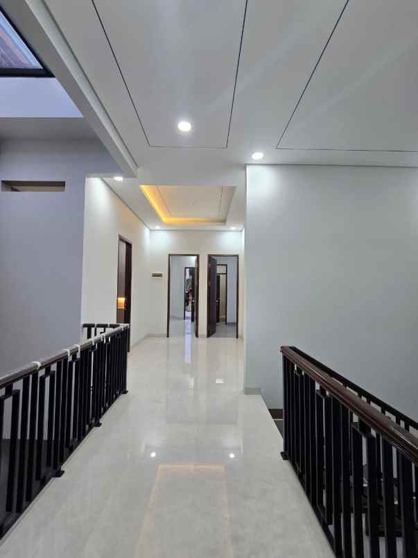 dijual rumah cempaka putih jakarta pusat