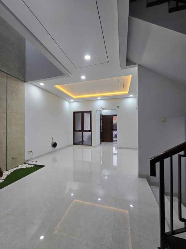 dijual rumah cempaka putih jakarta pusat