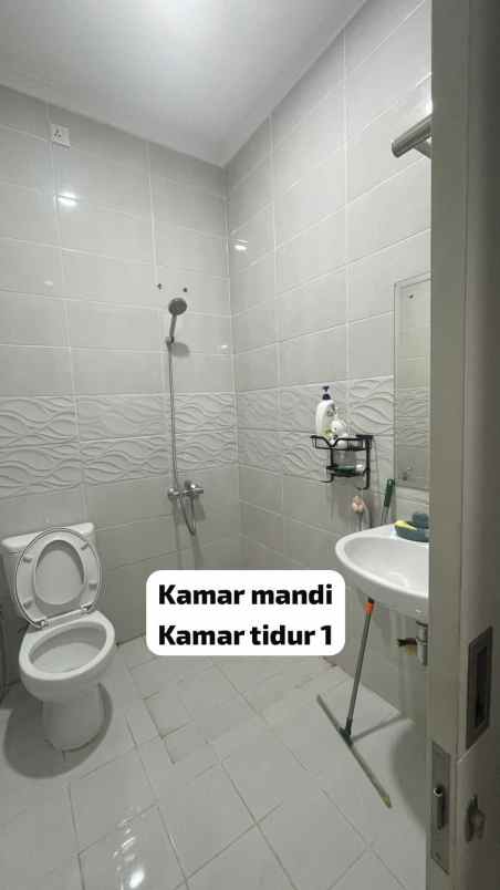 dijual rumah cherry ville grand wisata