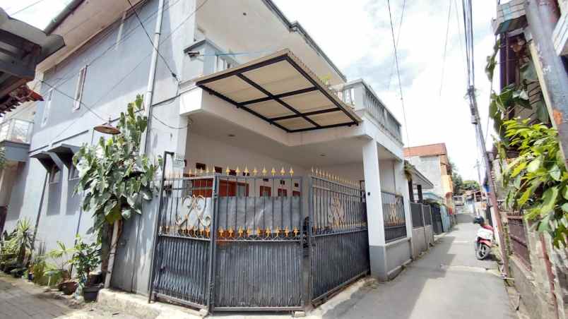 dijual rumah cibeureum
